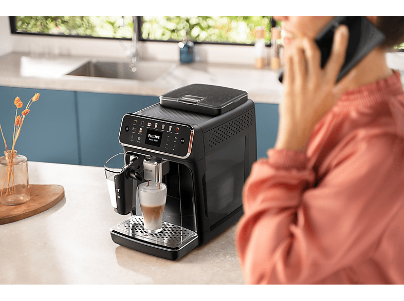 Cafetera superautomática - Philips 5500 Series EP5541 |  15 bar, 1500 W, Deposito 1.8 l, Deposito leche 0.26 l, 2 tazas, Negro — foto 5
